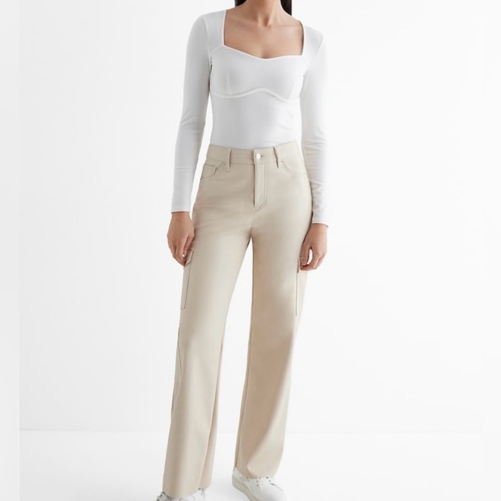 Express High Waisted Faux Leather Wide Leg Cargo Pants Cream Ivory Size 10R NWT